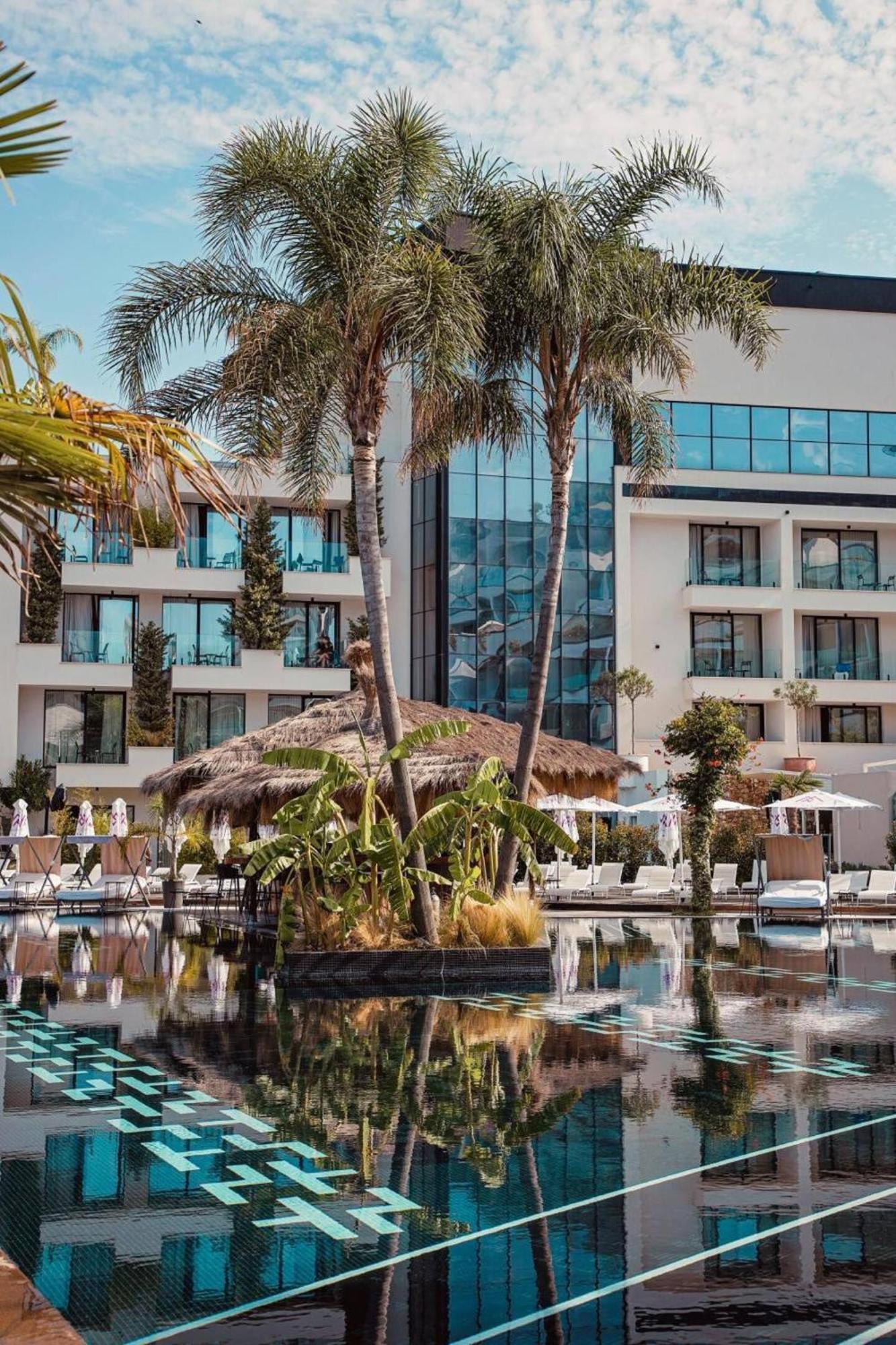 Luxury Marina Bay